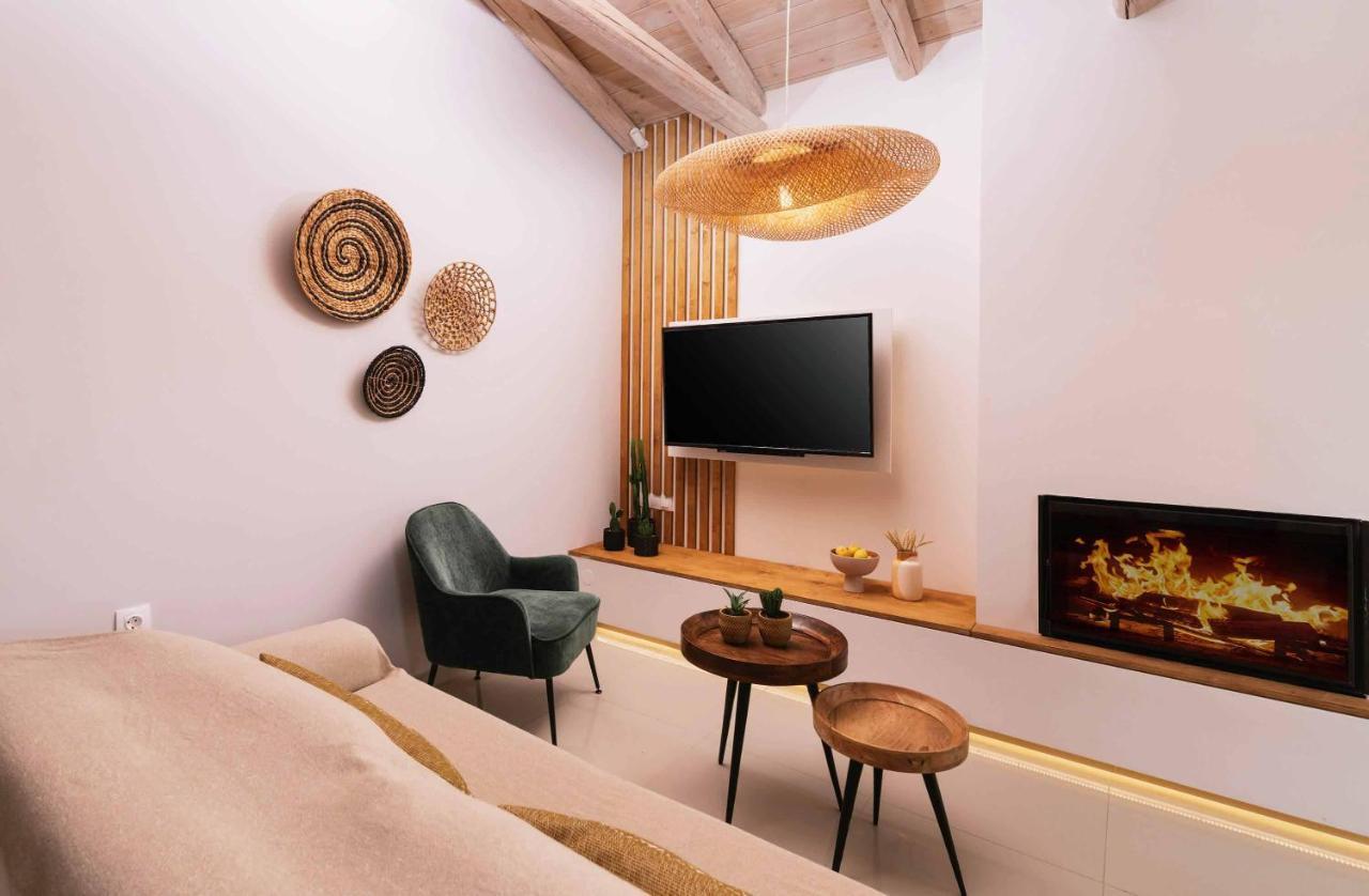 Villa Repsimia With Private Jacuzzi 코키노스 피르고스 외부 사진